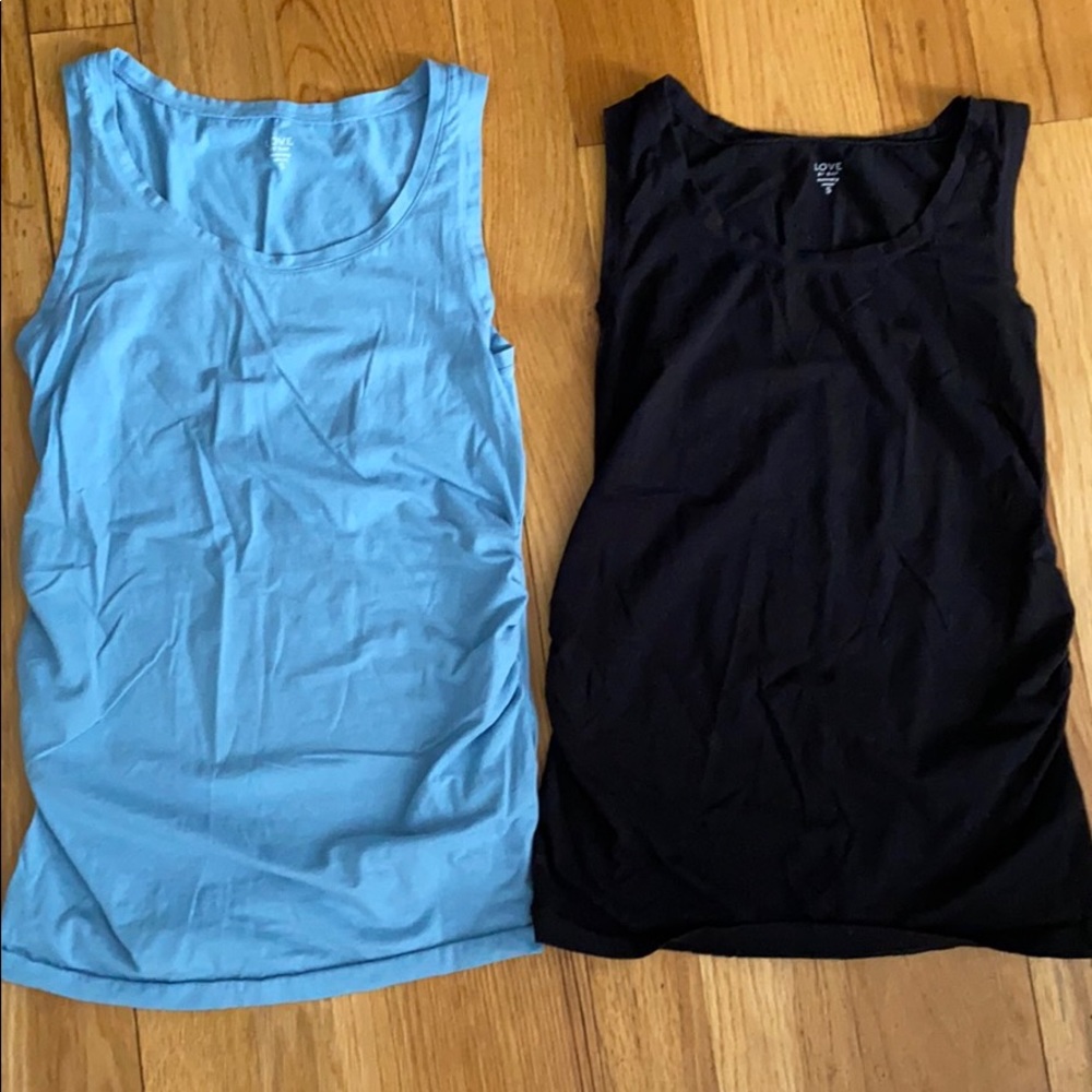 Women’s GAP maternity tank top lot